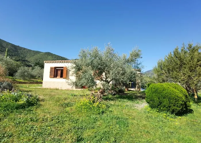 Сasa de vacaciones Domu Abi Manna Tertenìa